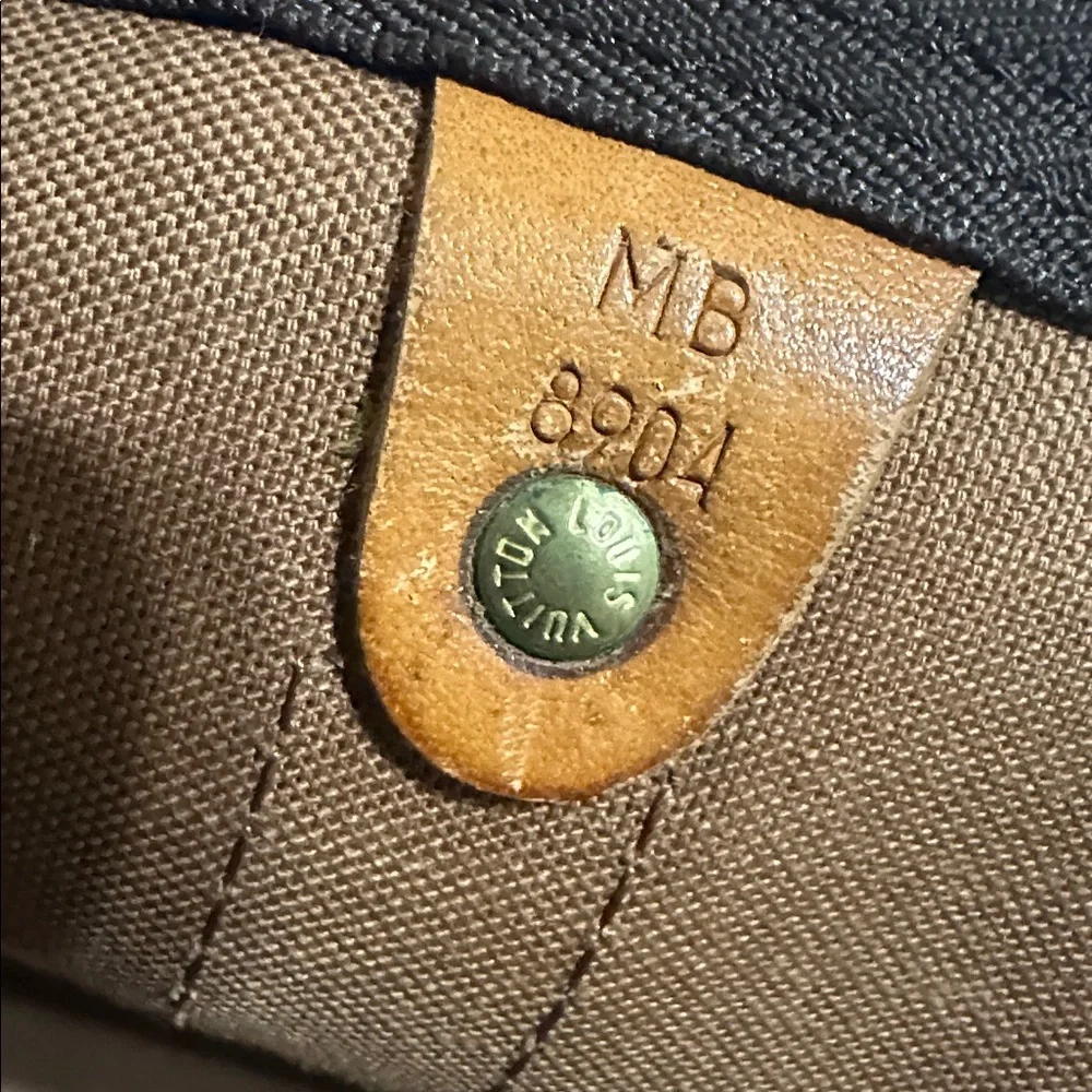 Louis Vuitton Monogram Keepall 50 - Picture 15 of 15